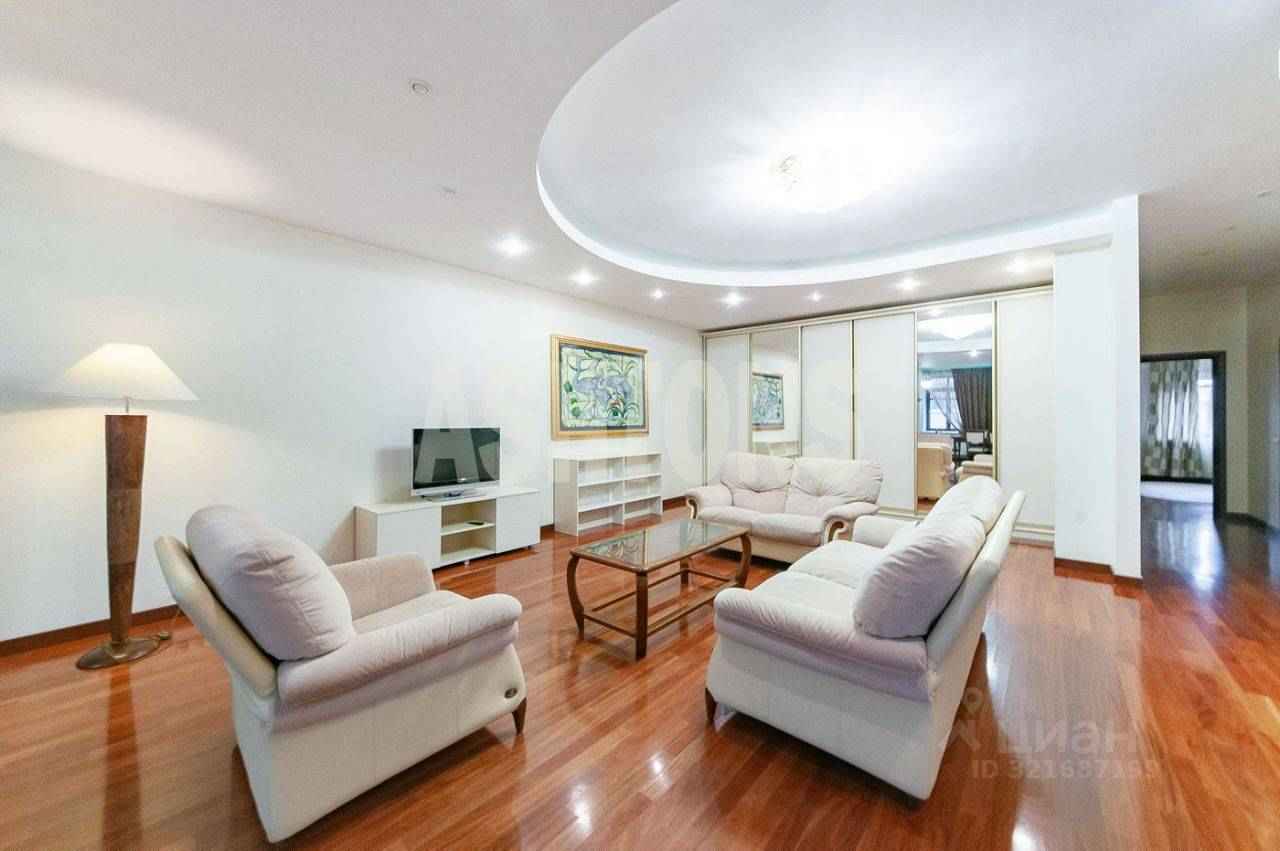3-комнатная квартира, 160 м²