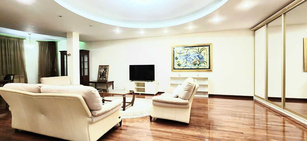 3-комнатная квартира, 160 м² — фотография 2