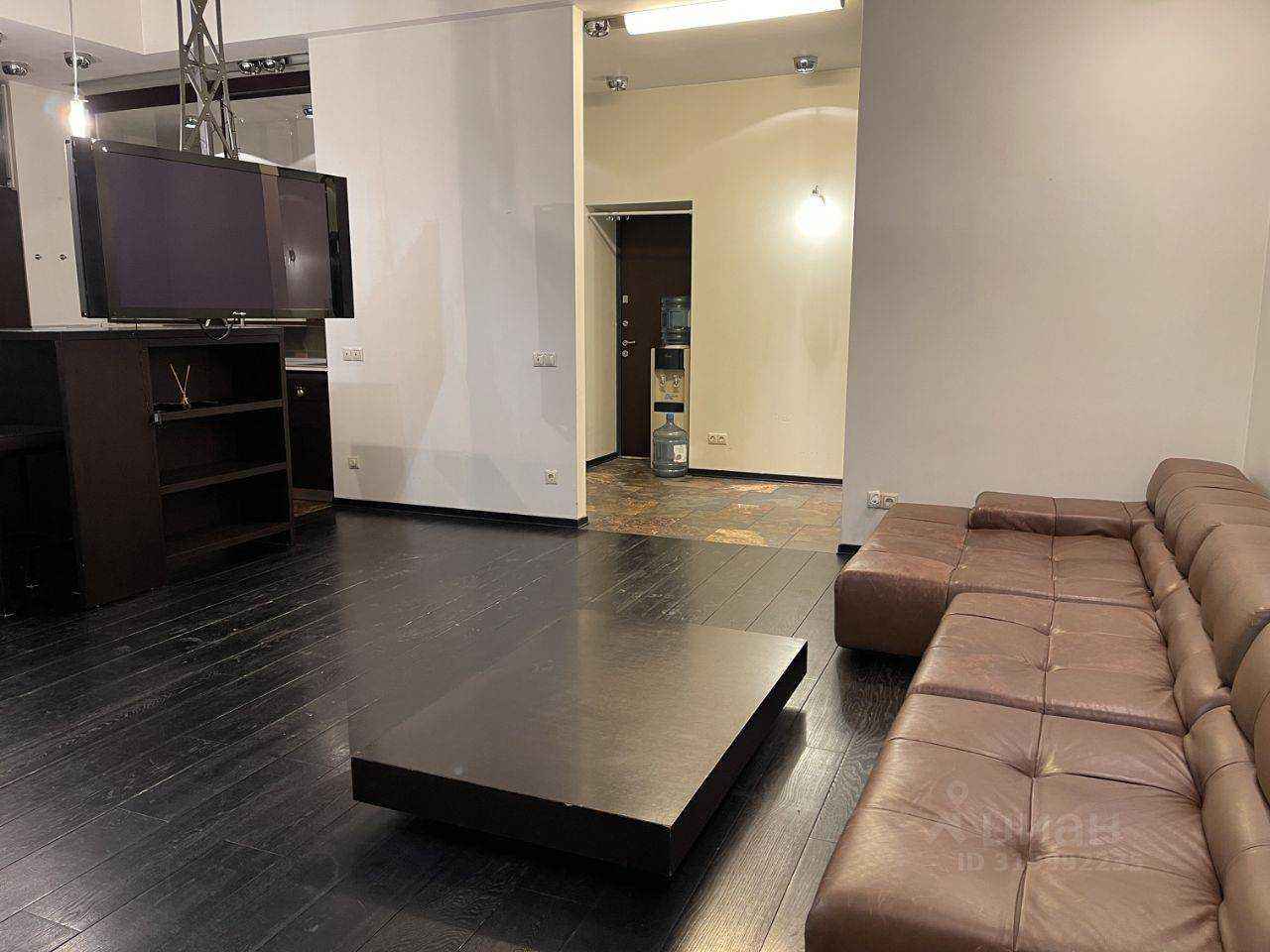 4-комнатная квартира, 126 м² — фотография 3