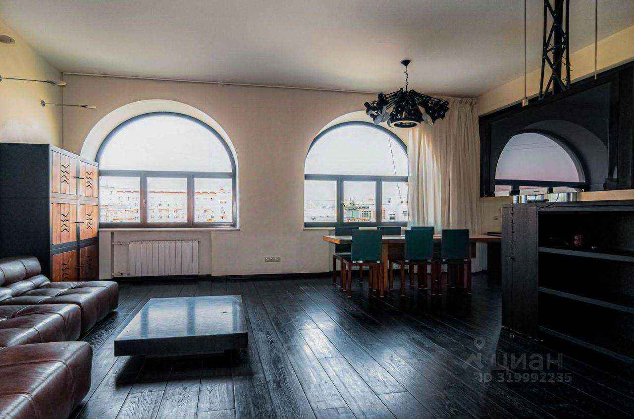 4-комнатная квартира, 126 м² — фотография 2