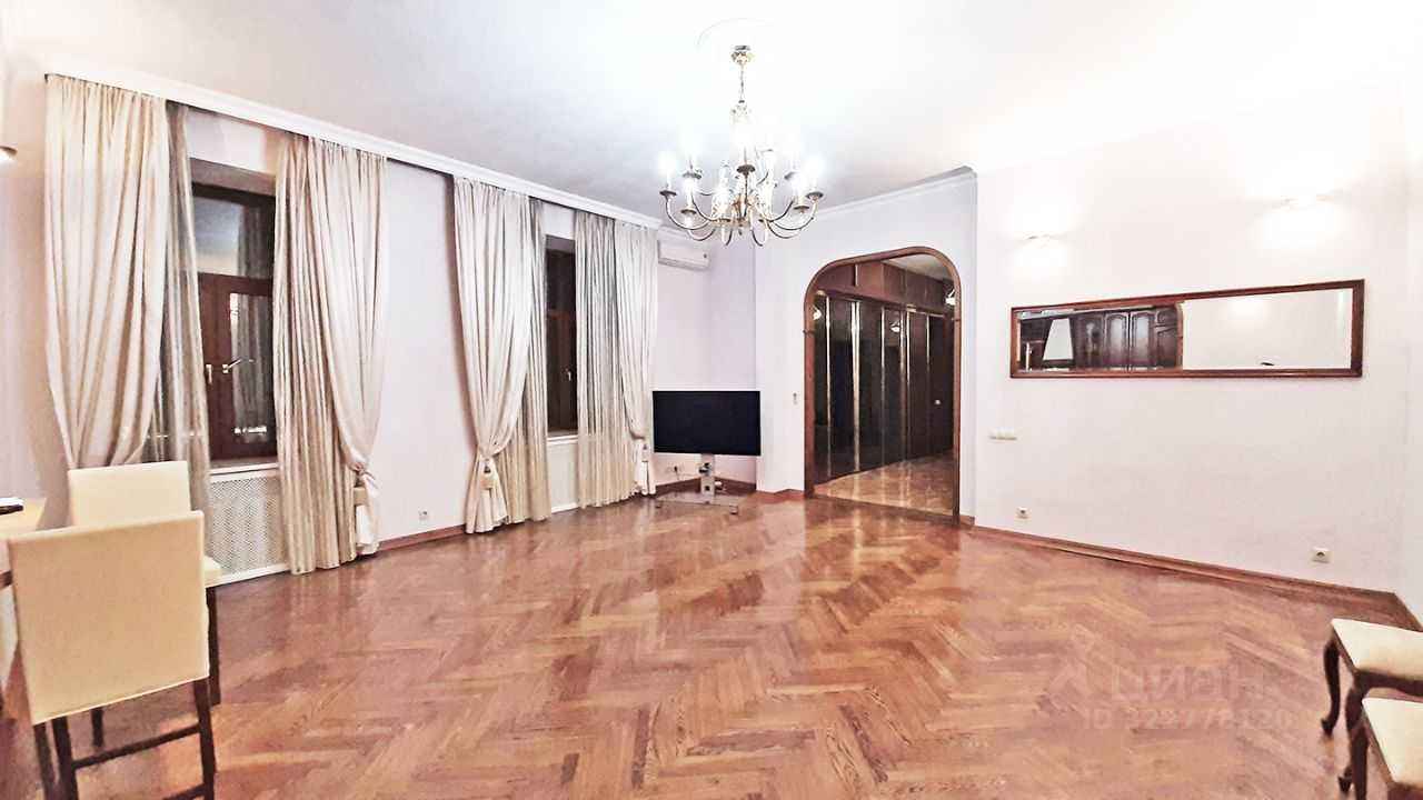 5-комнатная квартира, 170 м² — фотография 2