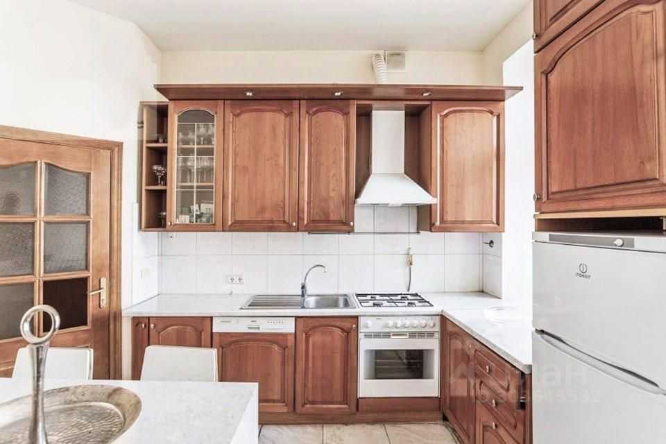4-комнатная квартира, 130 м² — фотография 3