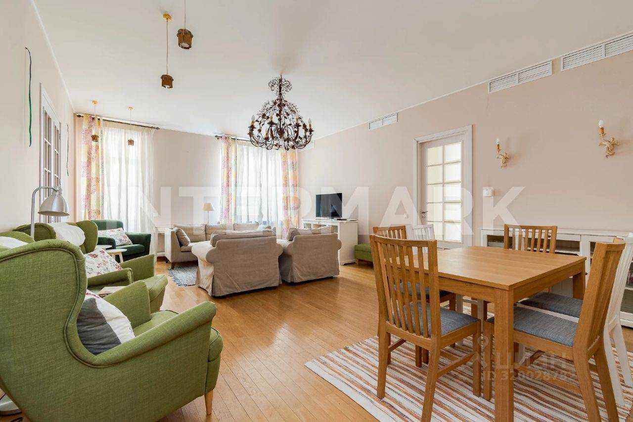 4-комнатная квартира, 130 м²