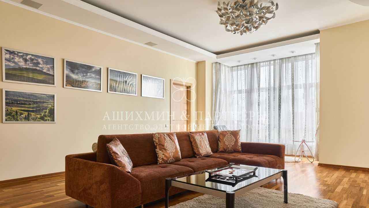 2-комнатная квартира, 143,7 м²