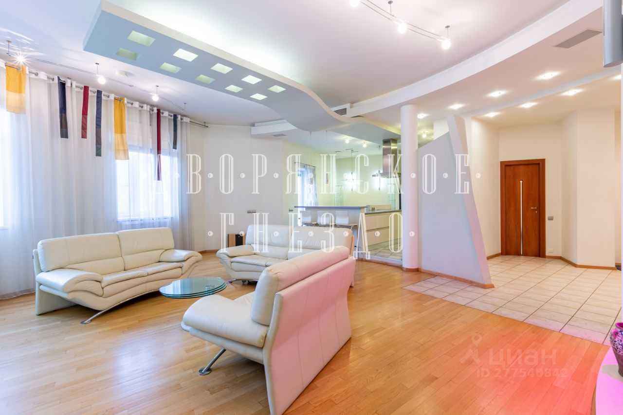4-комнатная квартира, 175 м² — фотография 2