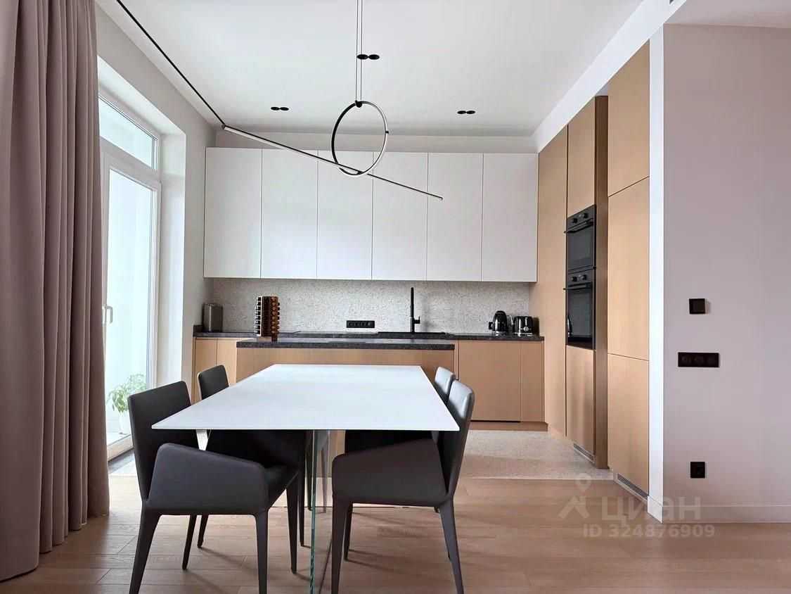 4-комнатная квартира, 112 м²