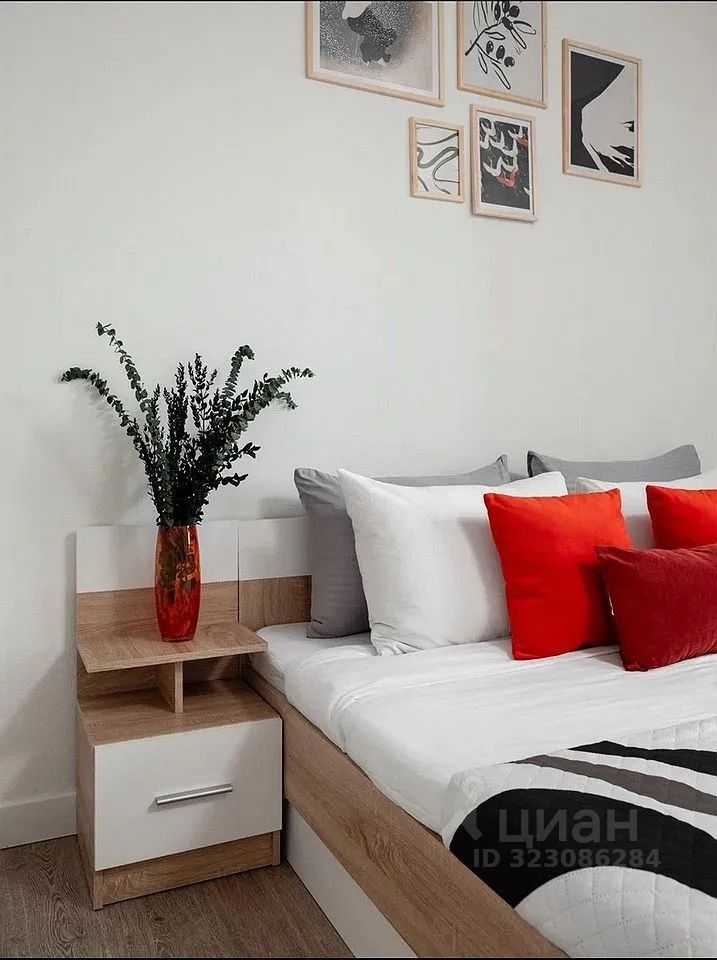 2-комнатная квартира, 53 м² — фотография 2