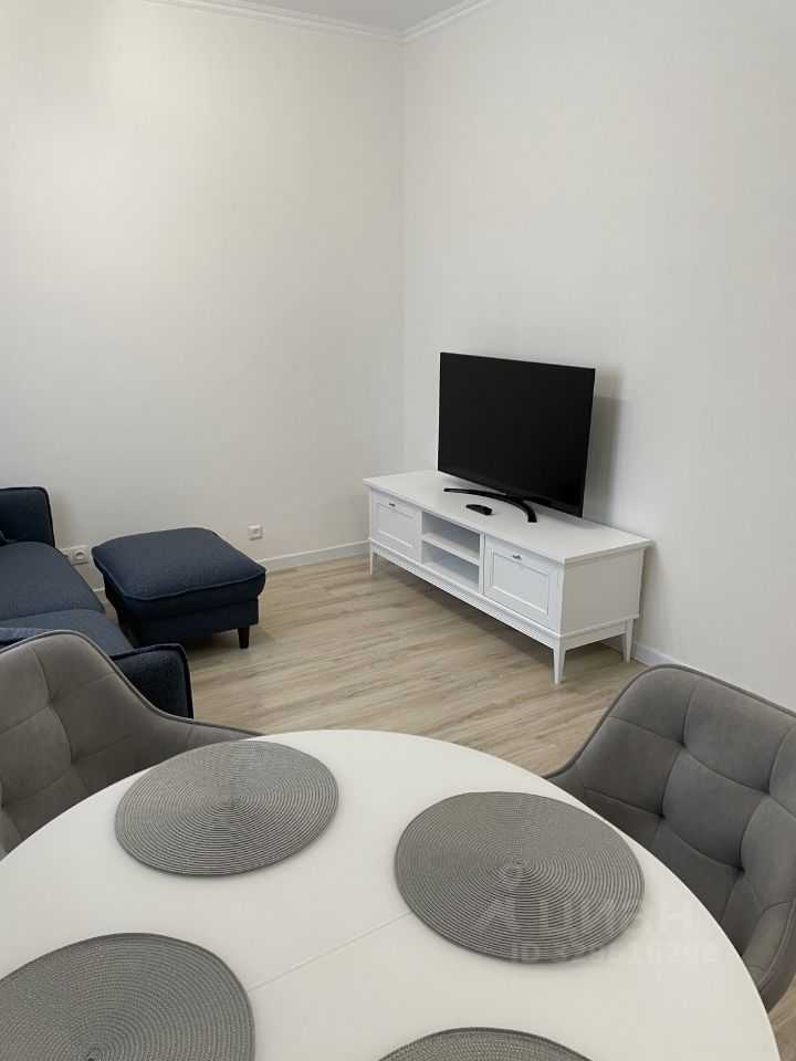2-комнатная квартира, 67,2 м² — фотография 3