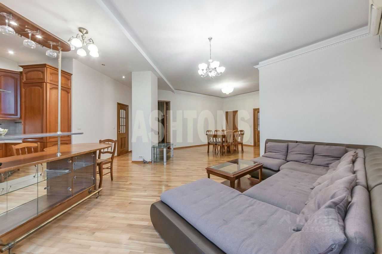 4-комнатная квартира, 130 м² — фотография 3