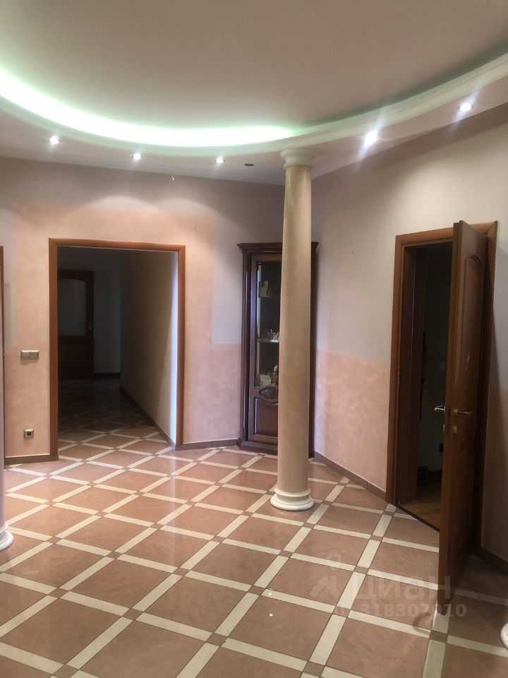 4-комнатная квартира, 198 м²