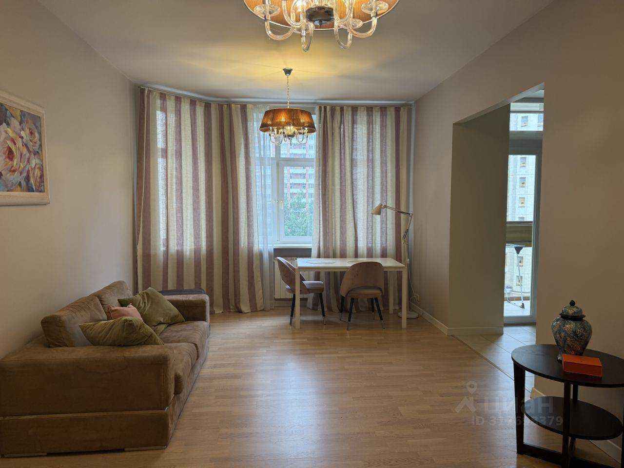 2-комнатная квартира, 79 м² — фотография 2