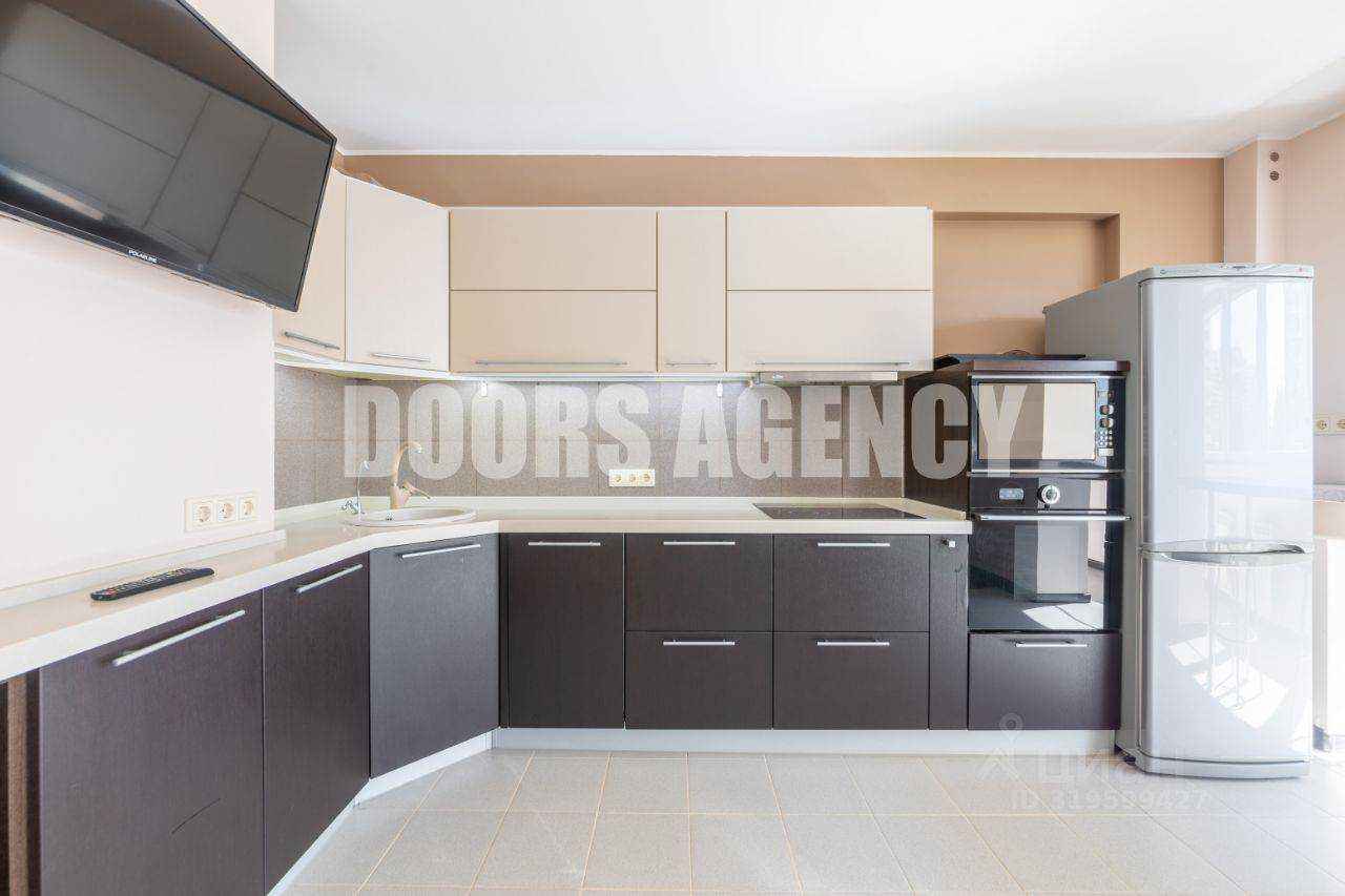 1-комнатная квартира, 52 м² — фотография 2