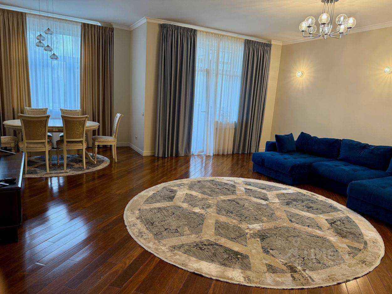 4-комнатная квартира, 144 м²