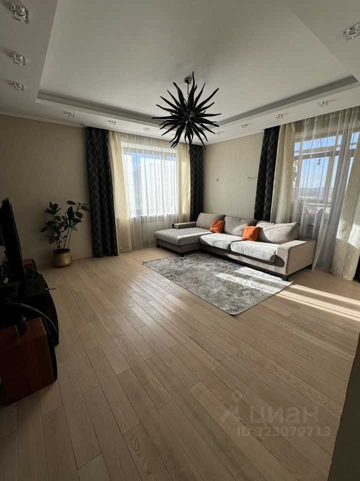 2-комнатная квартира, 76 м² — фотография 2