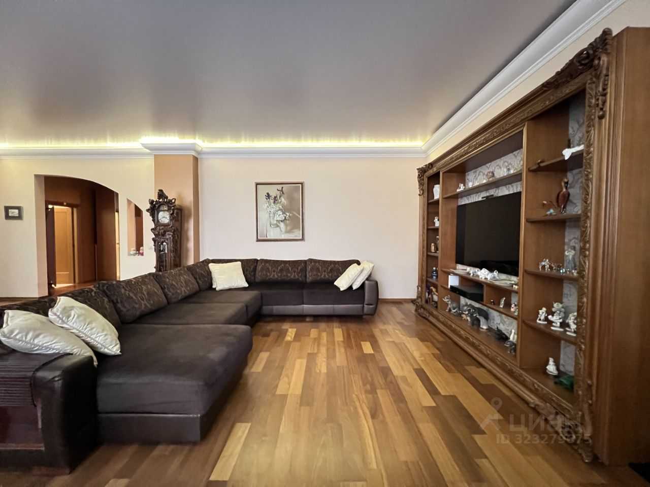 4-комнатная квартира, 198 м²