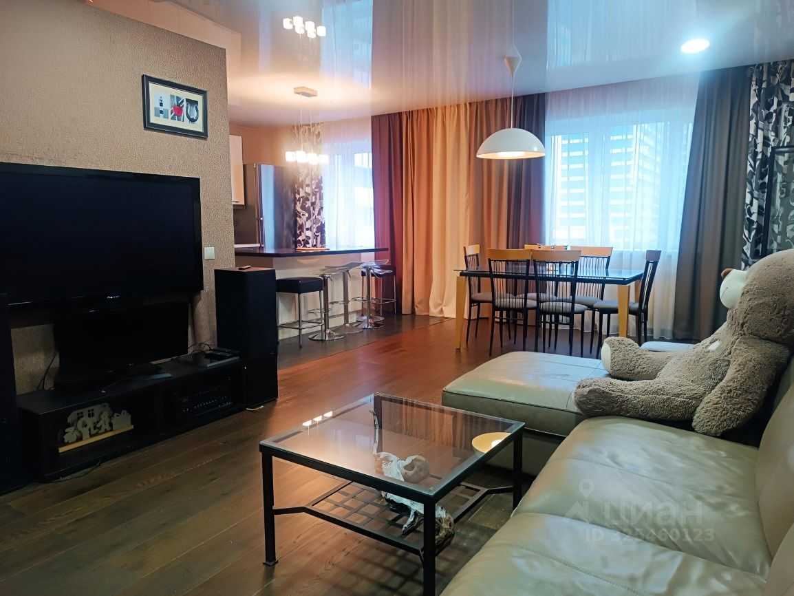 5-комнатная квартира, 158 м²
