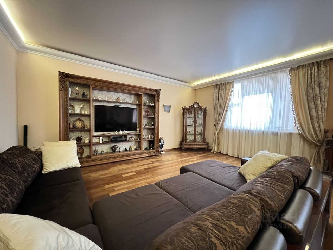 4-комнатная квартира, 198 м² — фотография 2