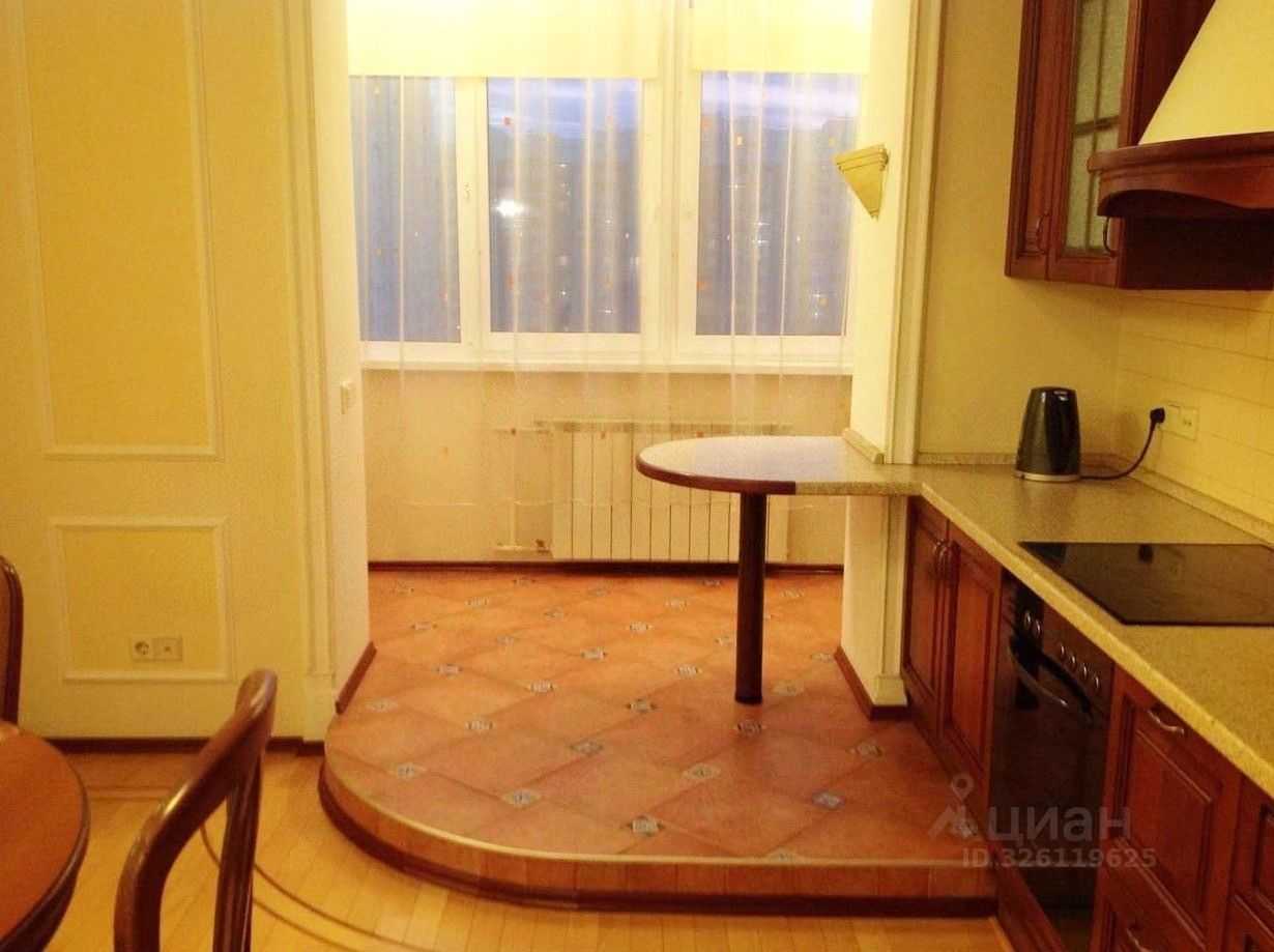 4-комнатная квартира, 110 м² — фотография 2