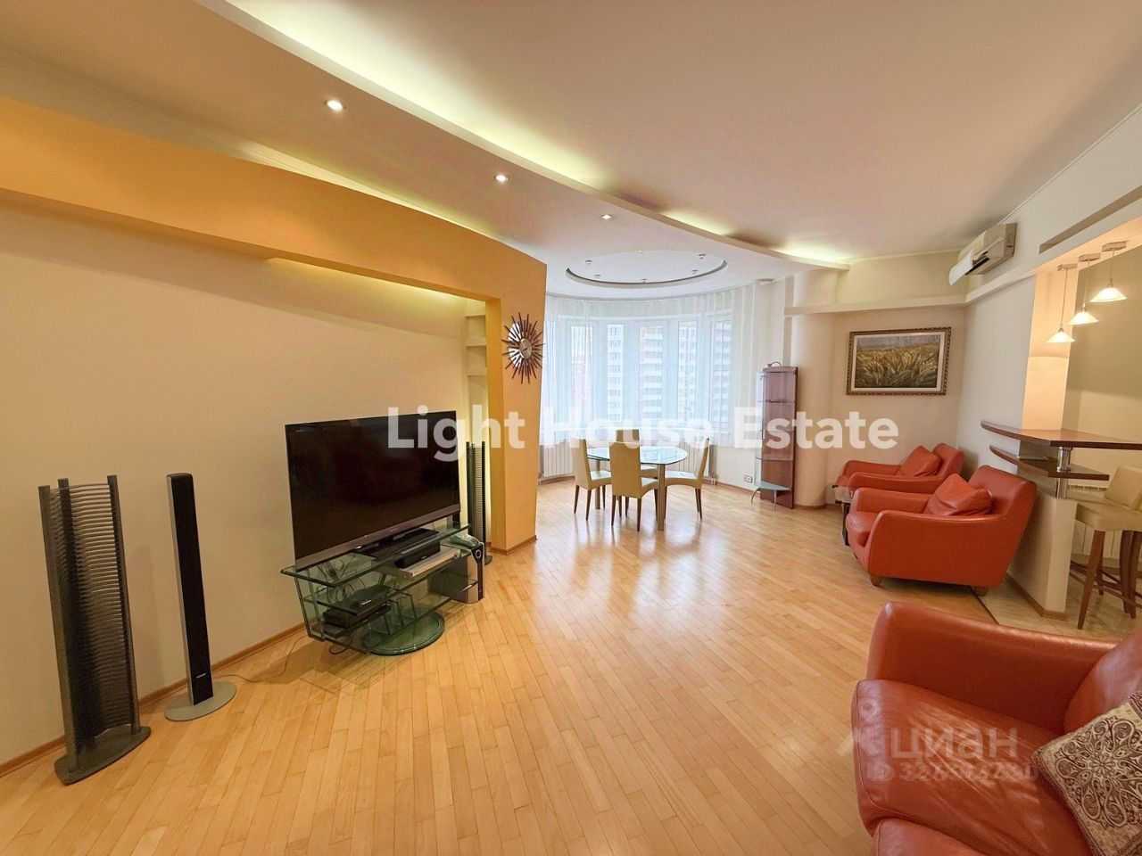 4-комнатная квартира, 126 м² — фотография 2