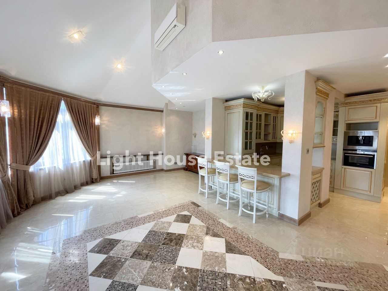 4-комнатная квартира, 134 м²