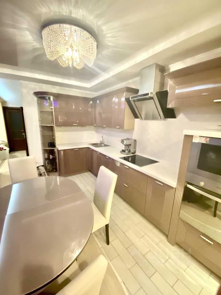 2-комнатная квартира, 68 м² — фотография 3