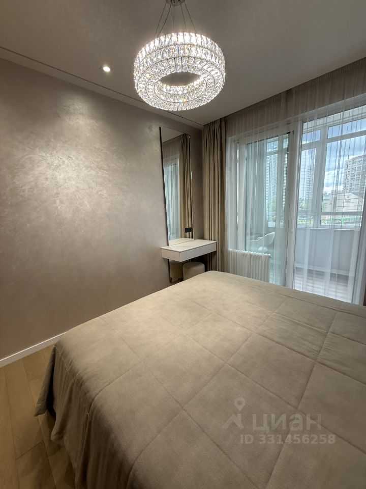 4-комнатная квартира, 110 м² — фотография 3