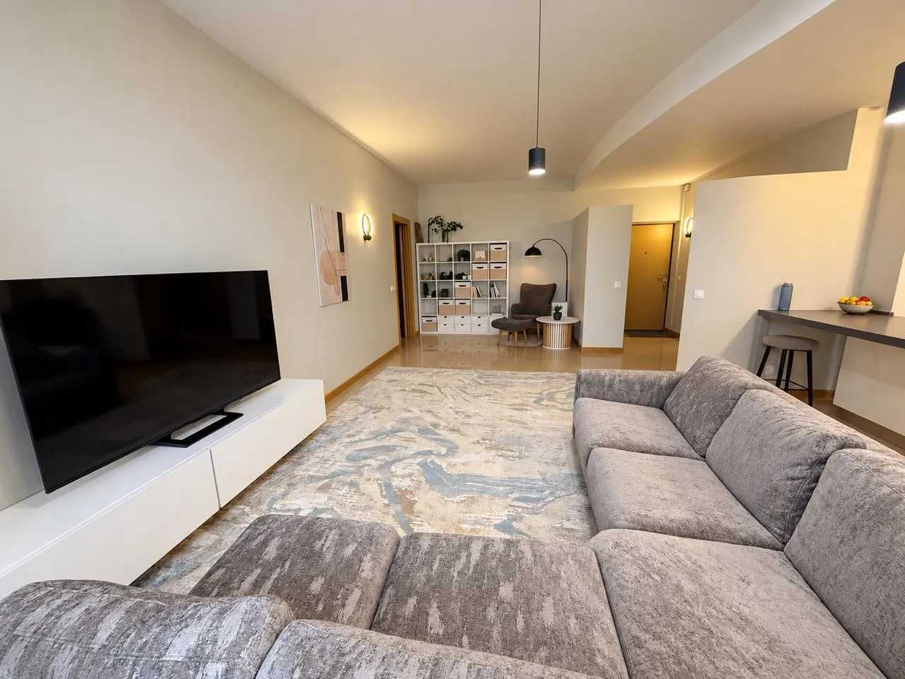 2-комнатная квартира, 80 м² — фотография 3