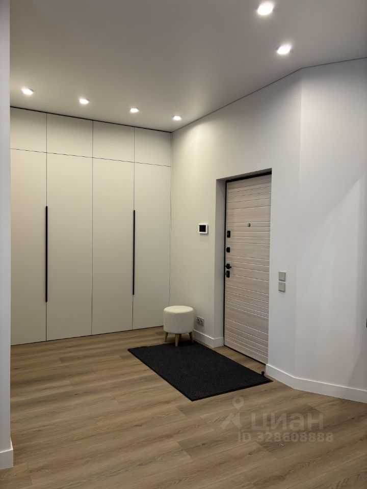 2-комнатная квартира, 57 м² — фотография 3