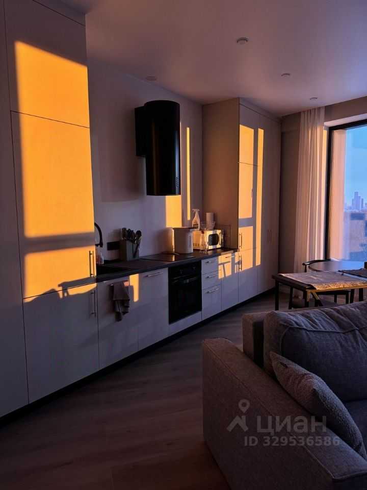 1-комнатная квартира, 57,2 м² — фотография 2