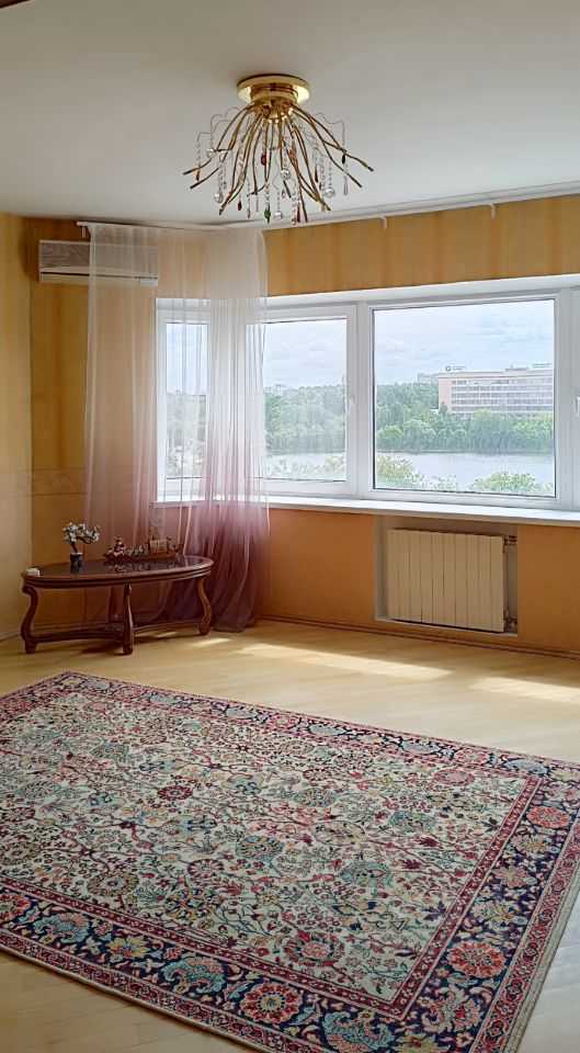 2-комнатная квартира, 70 м² — фотография 2