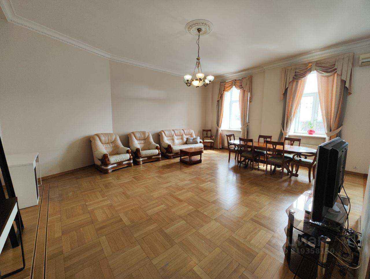 3-комнатная квартира, 122 м² — фотография 2