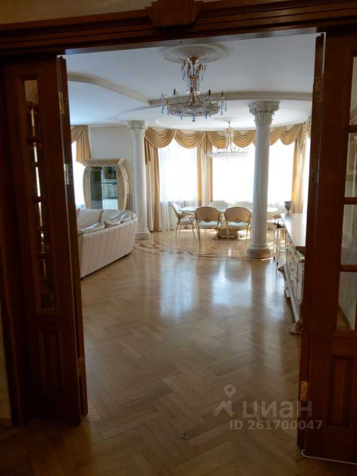 4-комнатная квартира, 230 м²