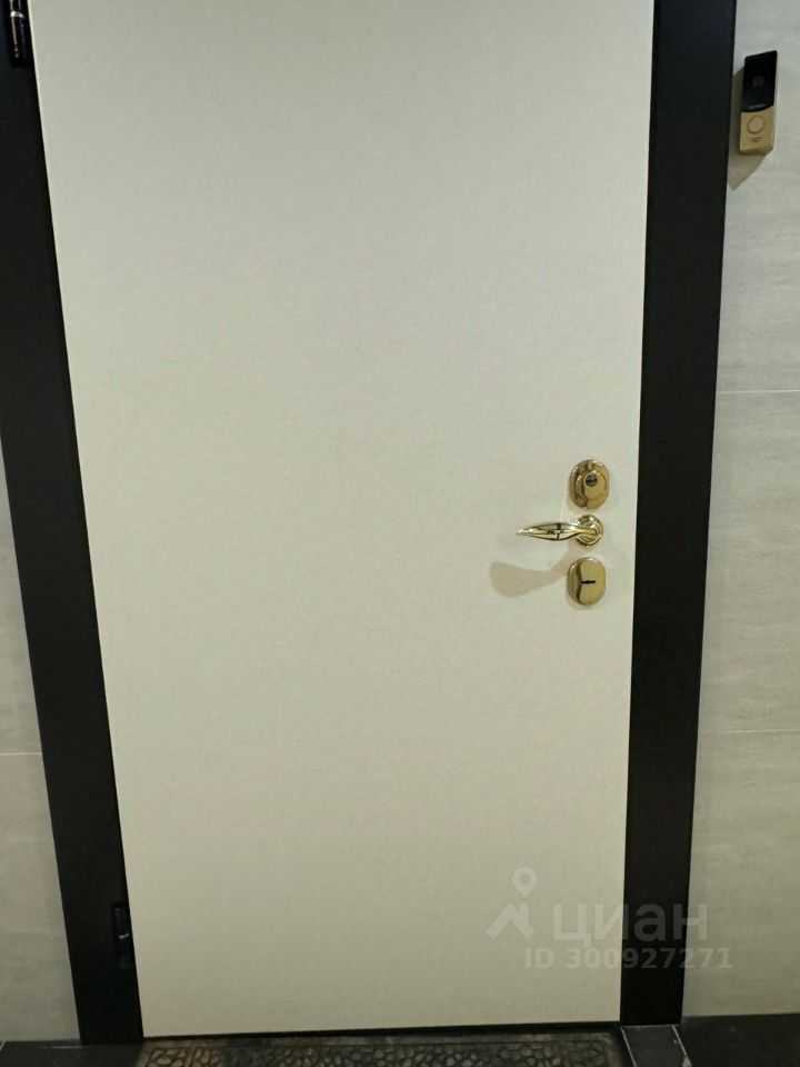 3-комнатная квартира, 104 м² — фотография 2