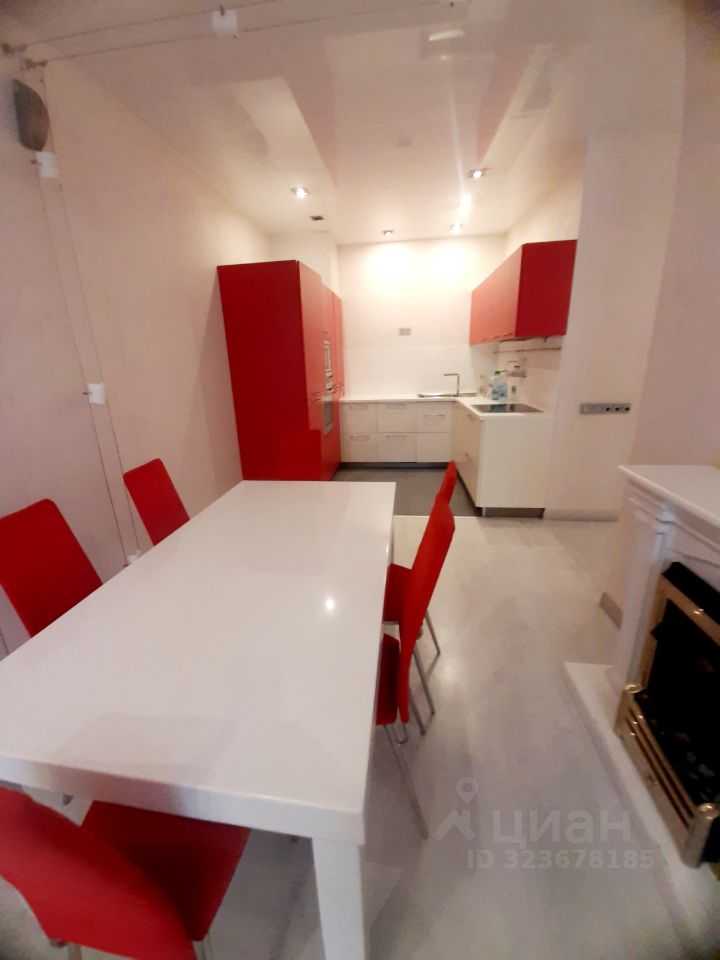 5-комнатная квартира, 230 м²