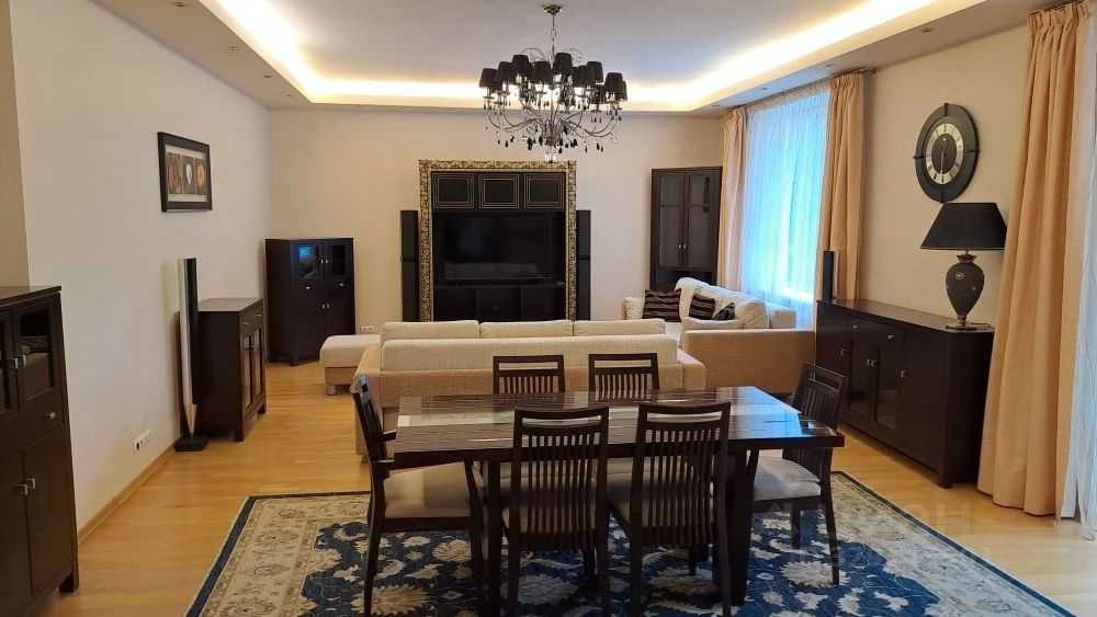 4-комнатная квартира, 170 м²