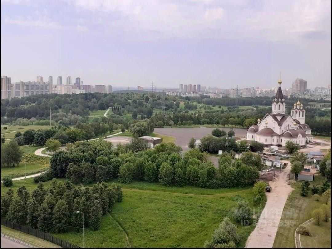 1-комнатная квартира, 52 м² — фотография 2