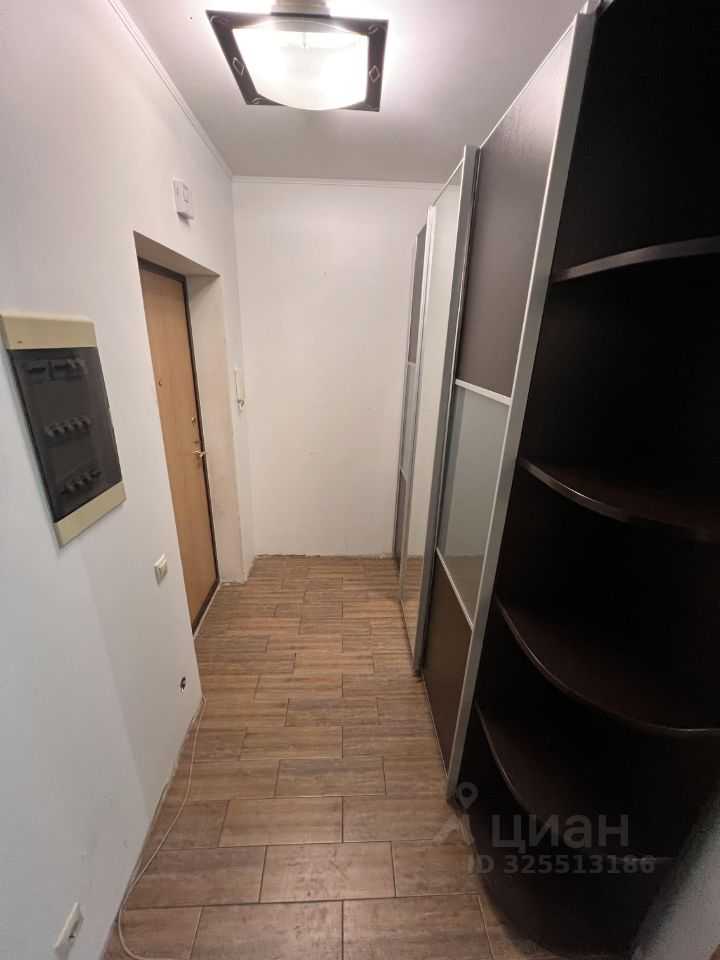 1-комнатная квартира, 52 м² — фотография 3
