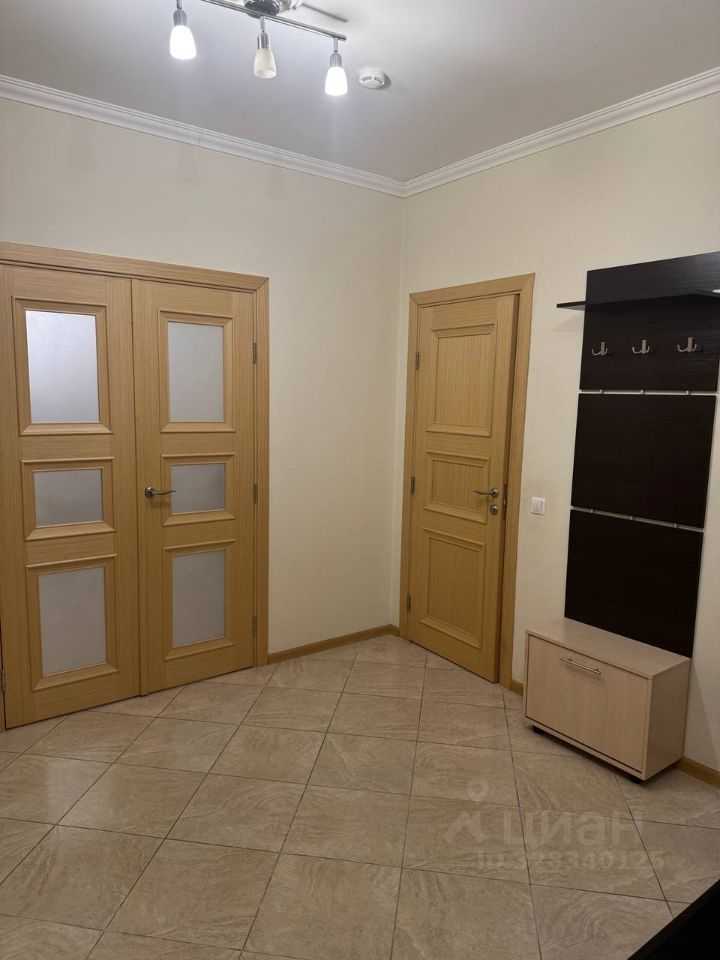 2-комнатная квартира, 72 м² — фотография 3