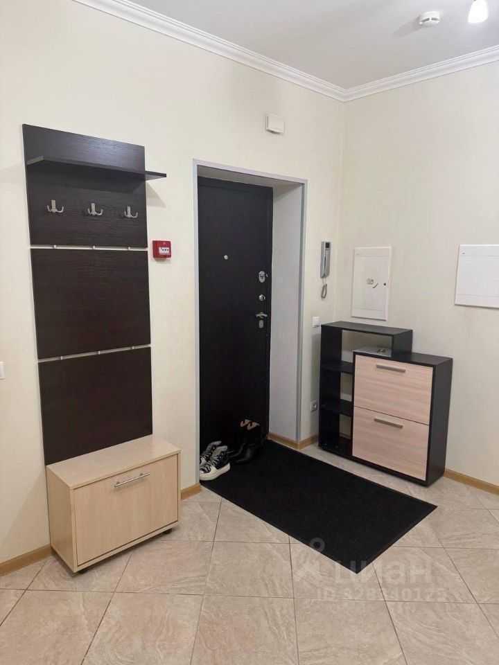 2-комнатная квартира, 72 м² — фотография 2