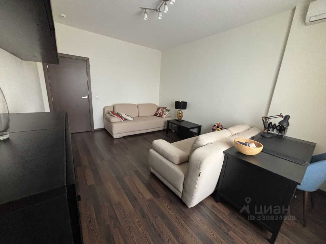 2-комнатная квартира, 64 м² — фотография 2