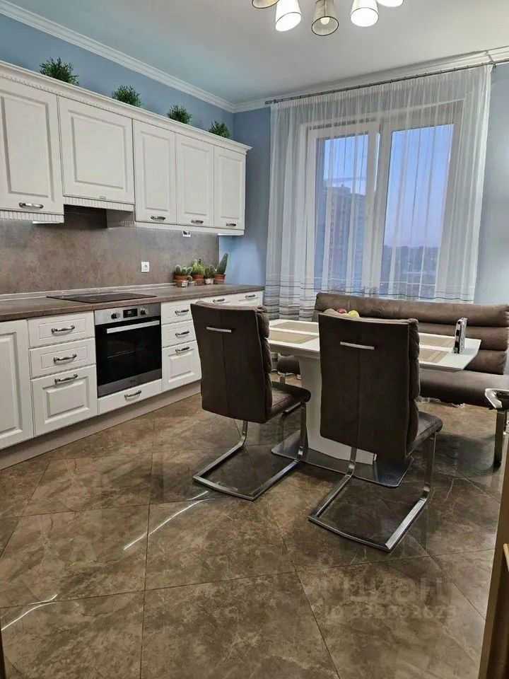 3-комнатная квартира, 87 м² — фотография 2