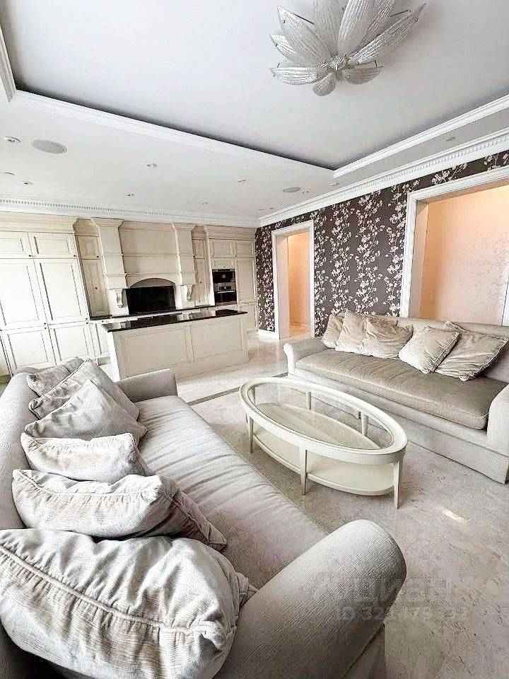 3-комнатная квартира, 156 м² — фотография 2