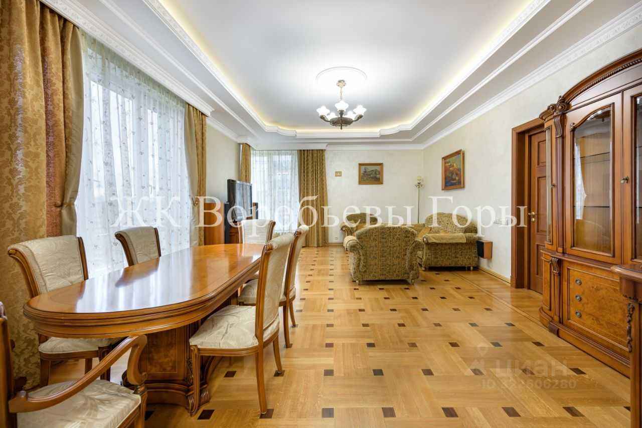 4-комнатная квартира, 195 м² — фотография 2