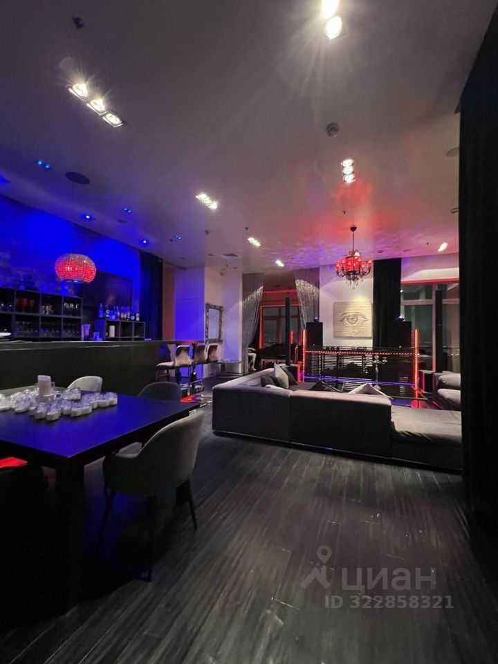 3-комнатная квартира, 290 м² — фотография 2