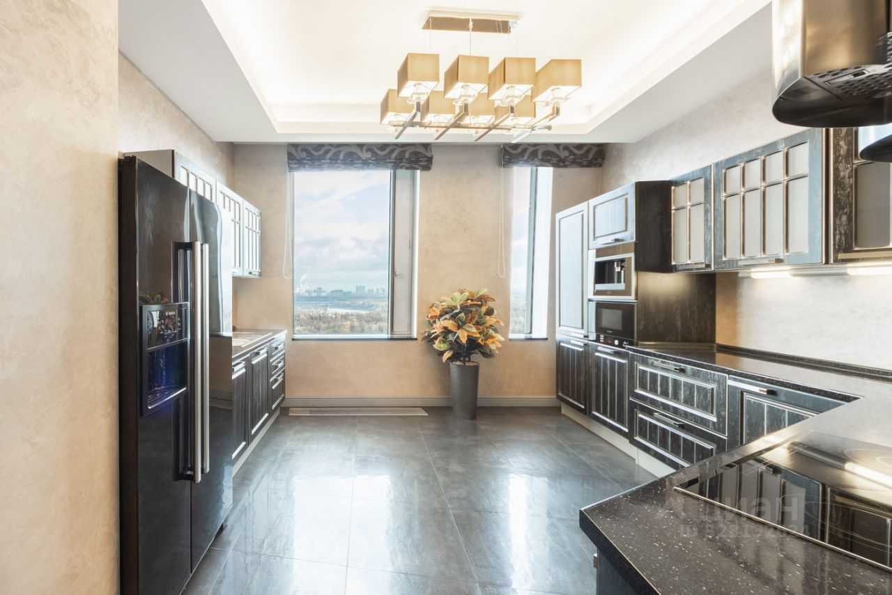 4-комнатная квартира, 211 м² — фотография 3
