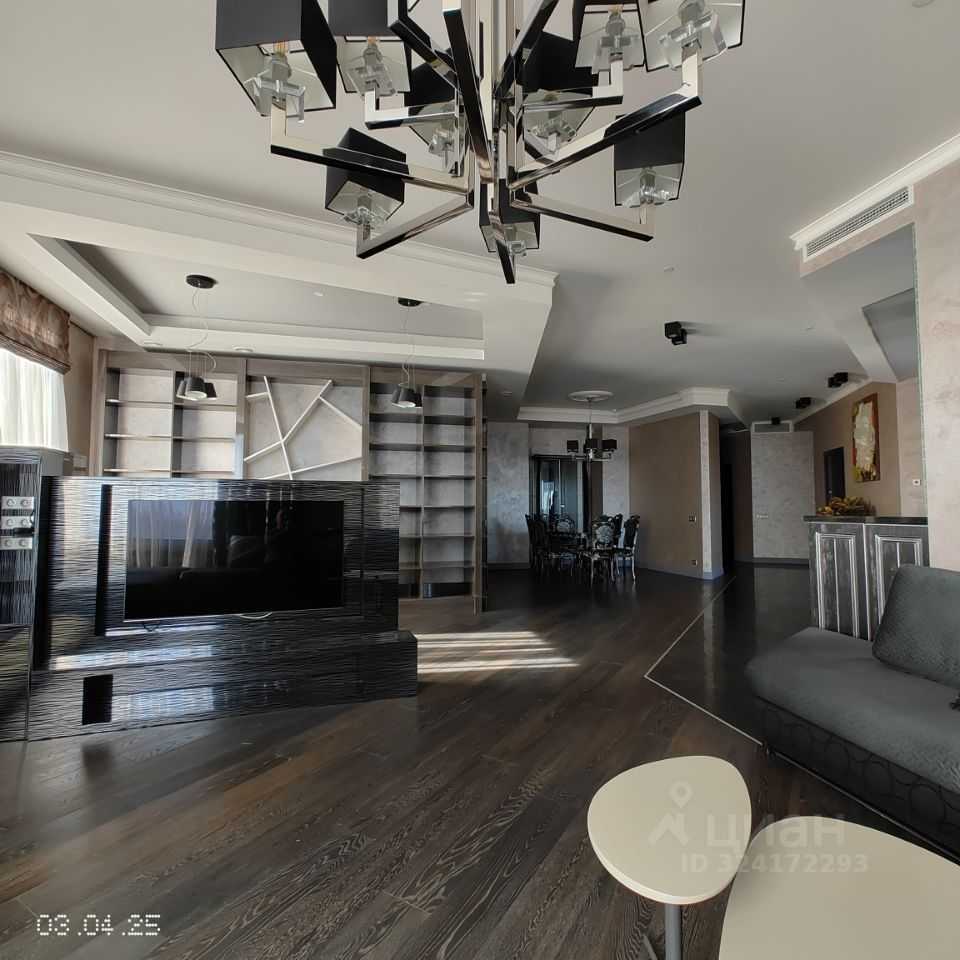 4-комнатная квартира, 210,8 м²