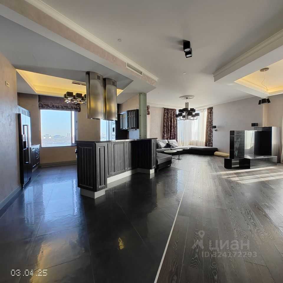 4-комнатная квартира, 210,8 м² — фотография 3