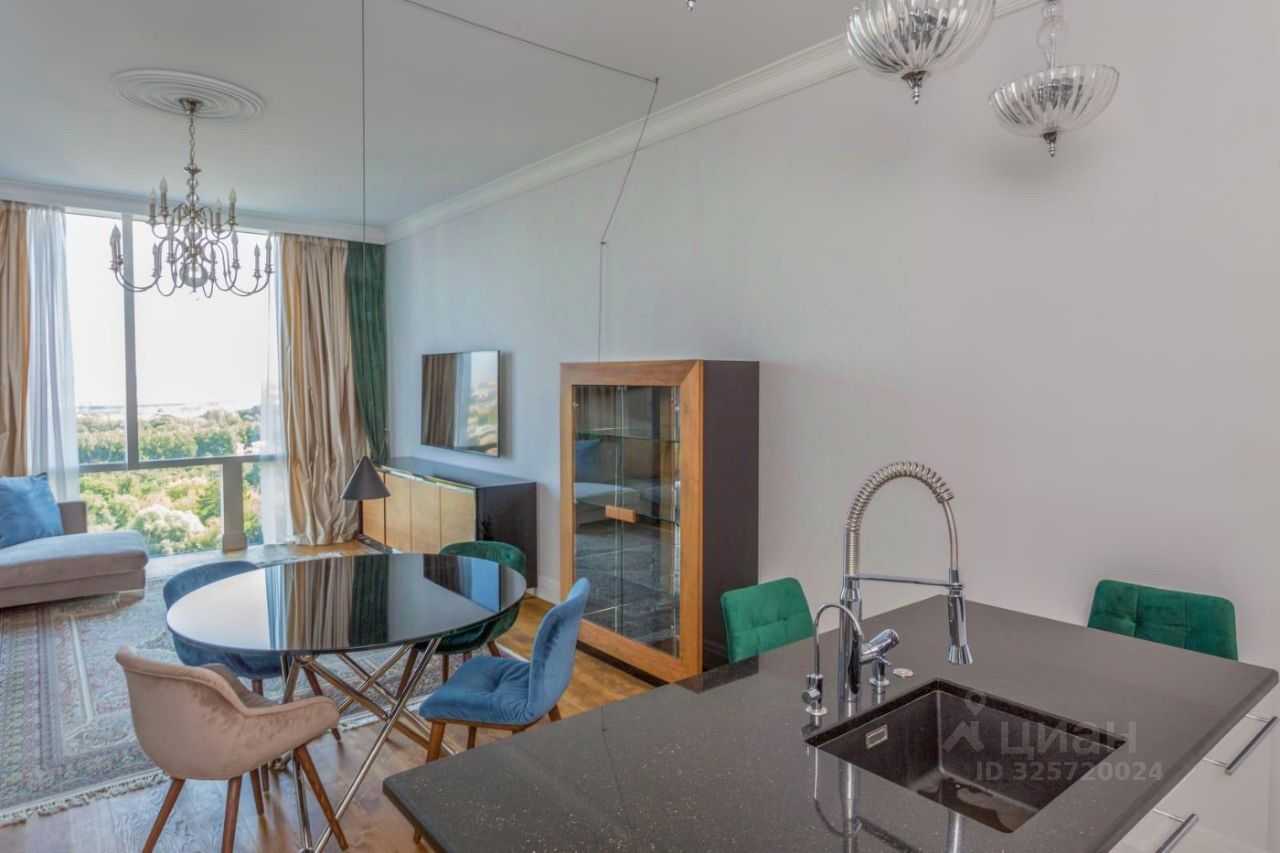 4-комнатная квартира, 142 м² — фотография 3
