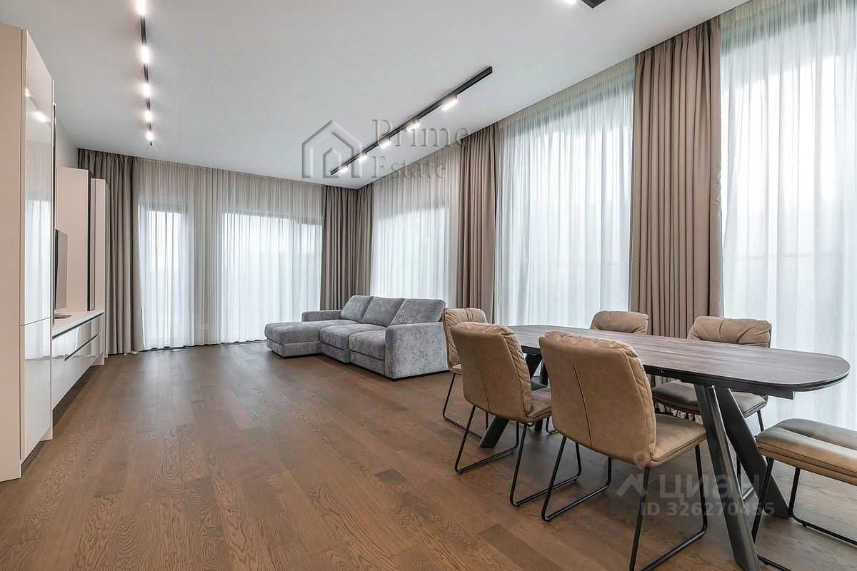4-комнатная квартира, 145 м²