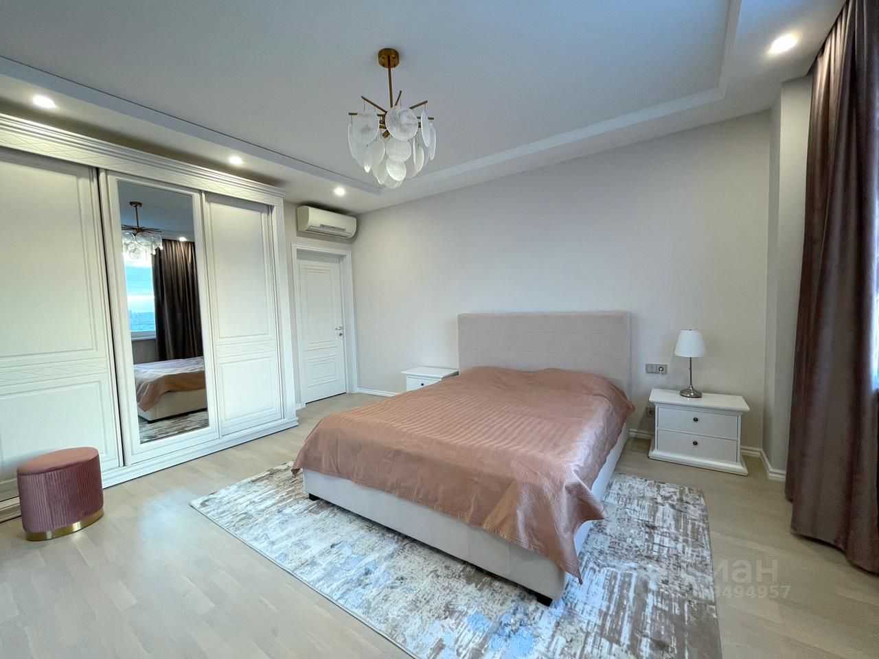 2-комнатная квартира, 82 м² — фотография 2